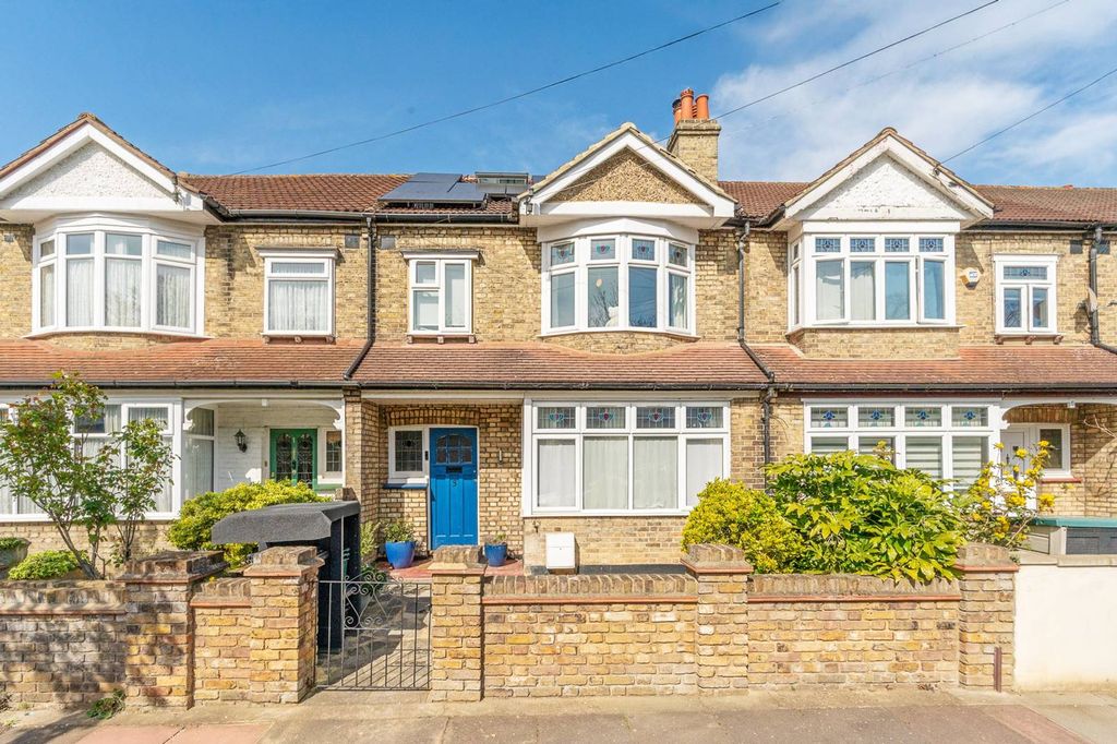 Property photo 2 of 22