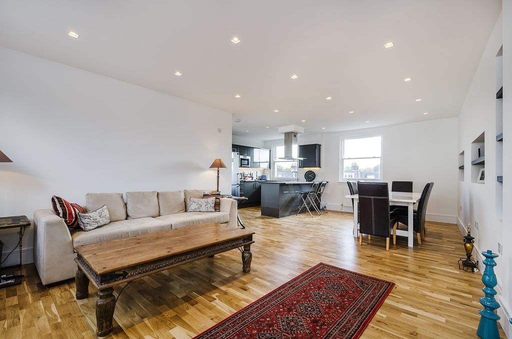 Property photo 1 of 11 2-351-New-Kings-R...