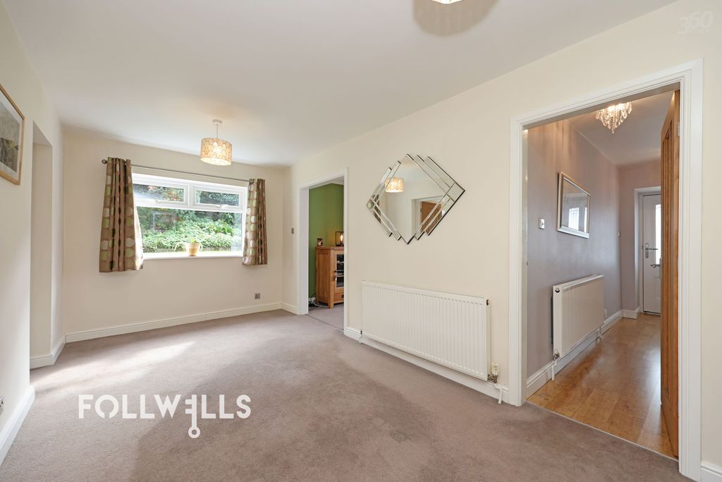 Property photo 2 of 23