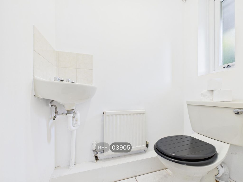 Property photo 3 of 26 WC