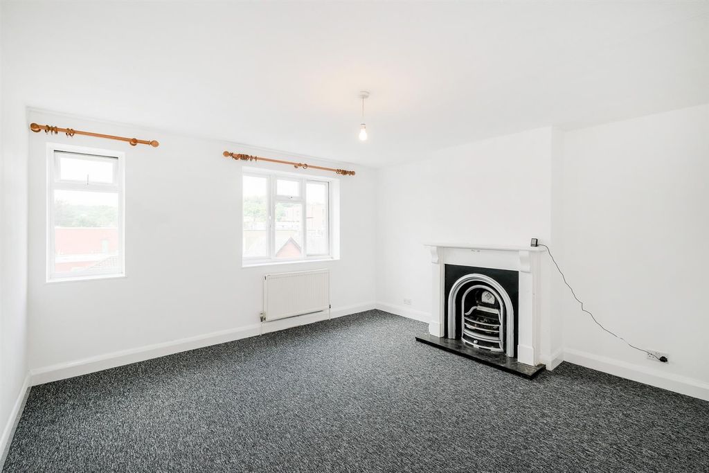 Property photo 3 of 18 Brooklyn Court-9_Web.Jpg
