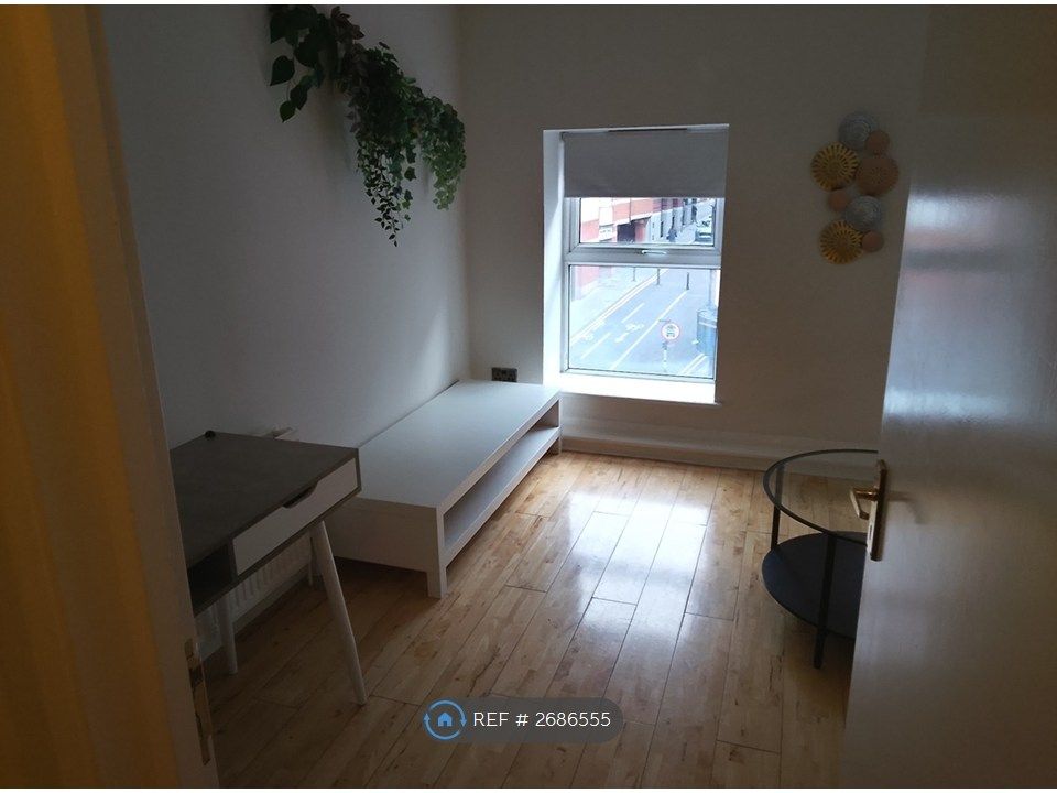 Property photo 3 of 23