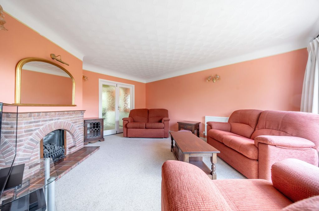 Property photo 3 of 12 1346812-21-68B189...