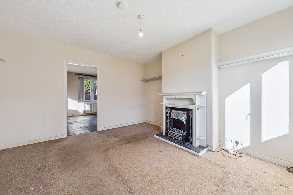 Property photo 3 of 19