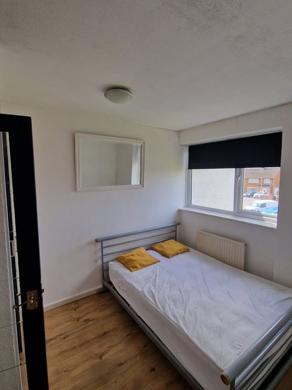 Property photo 1 of 4