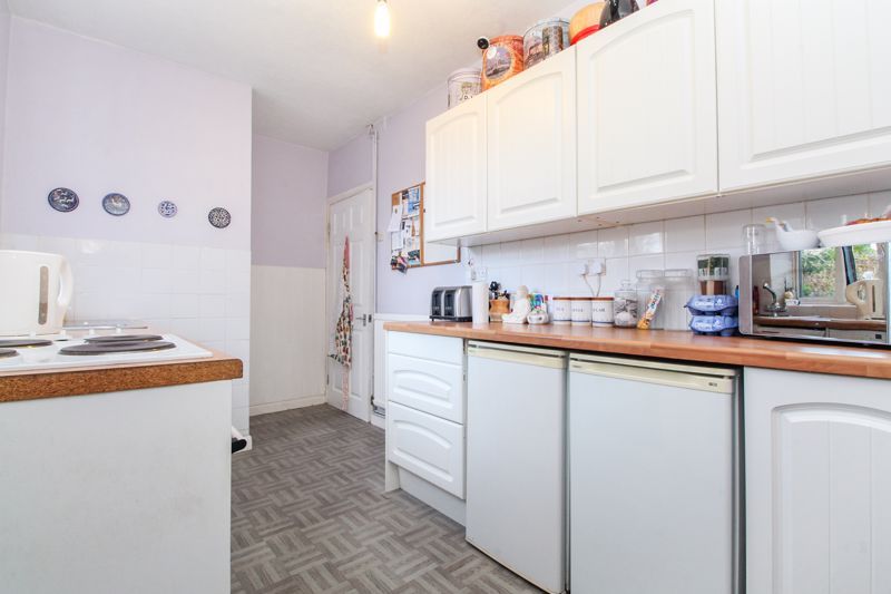 Property photo 2 of 19 Kitchen