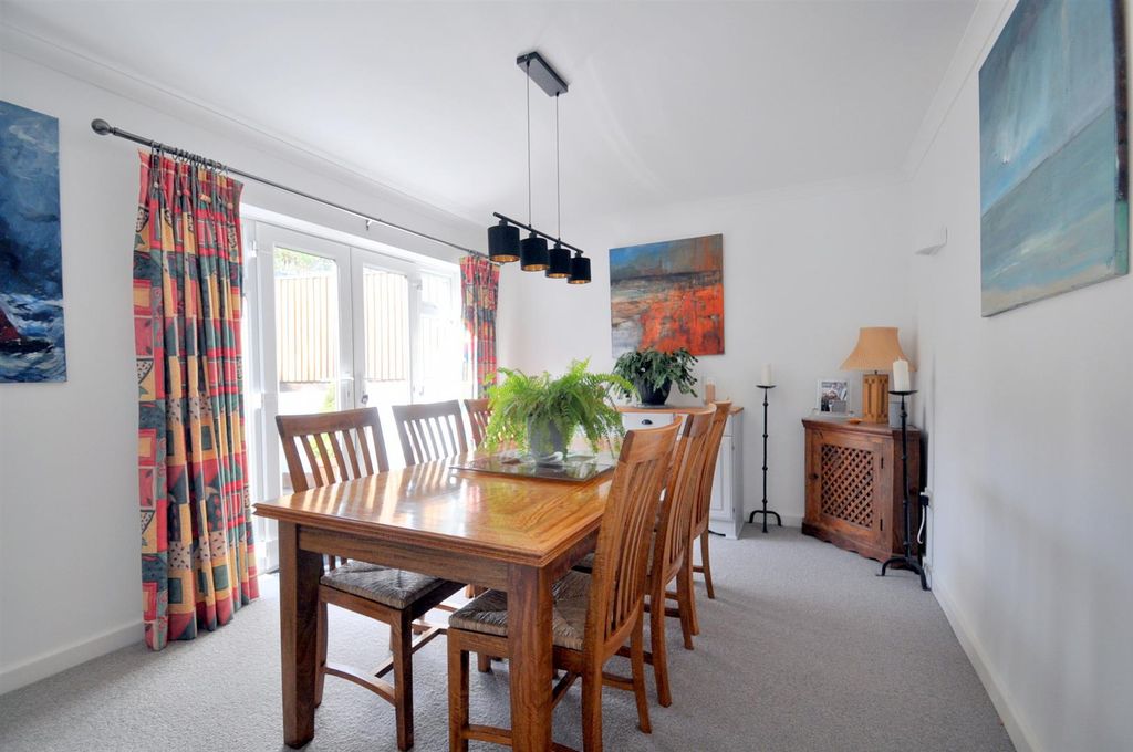 Property photo 3 of 14 Dining Room