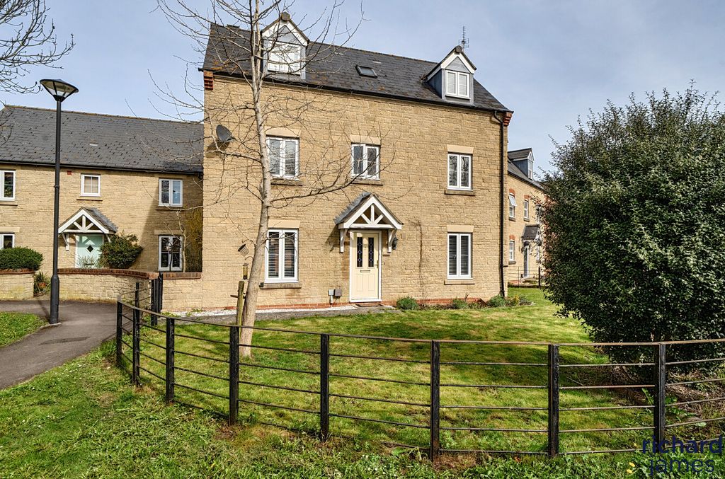 Property photo 1 of 19 17417A504A7747Cebb468A414d19F473