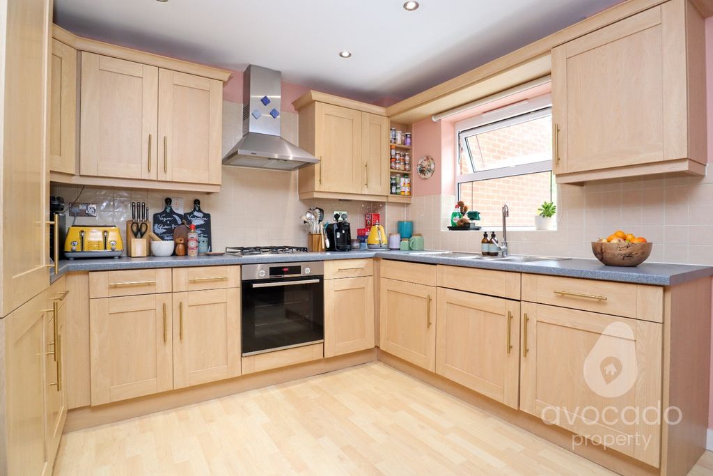 Property photo 2 of 10 4474953