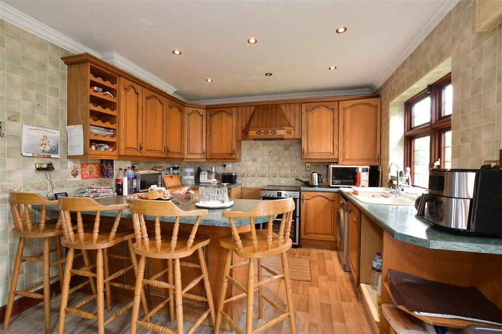 Property photo 2 of 16 Kitchen/Dining Room