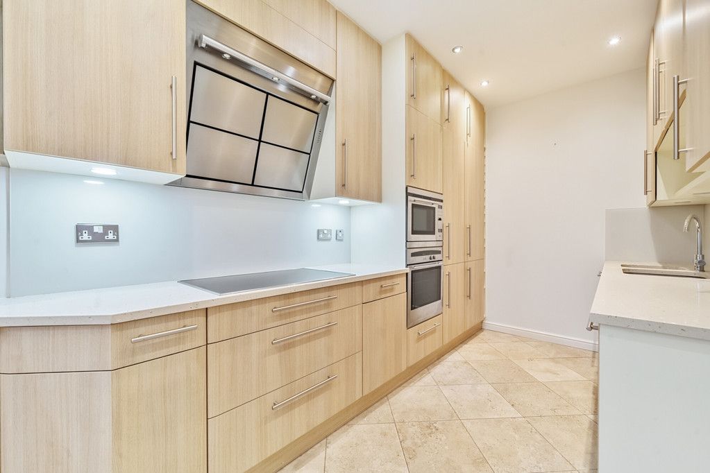 Property photo 3 of 24 Kitchen