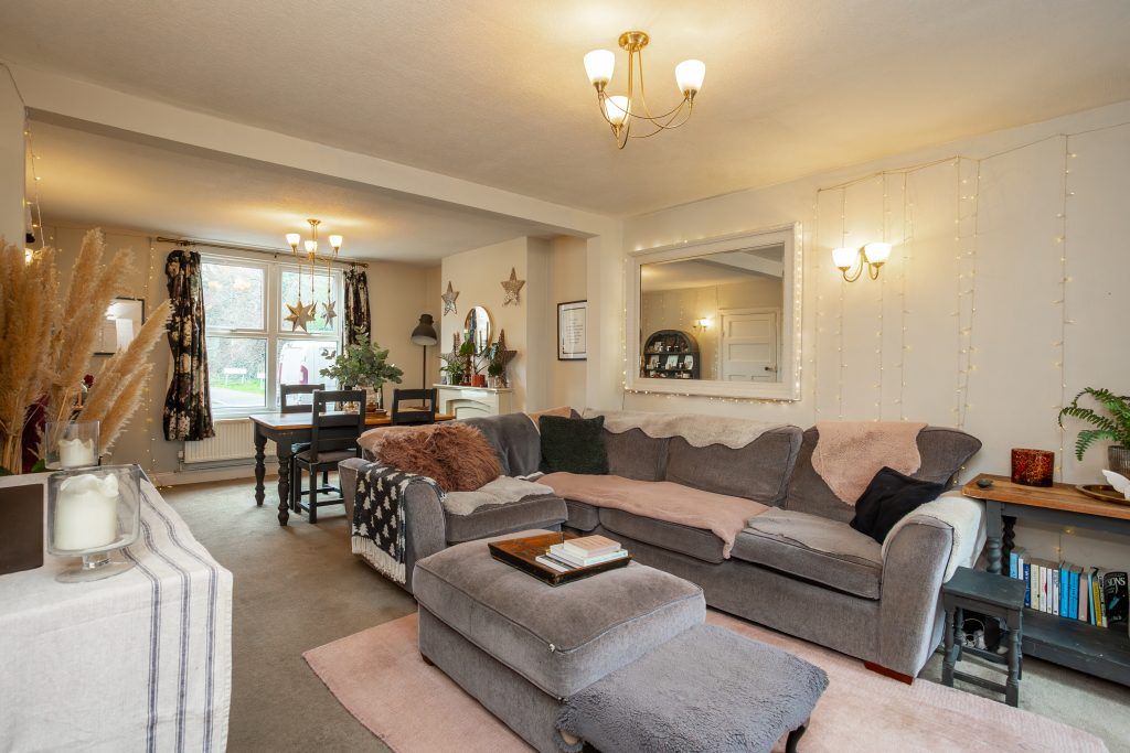 Property photo 3 of 28