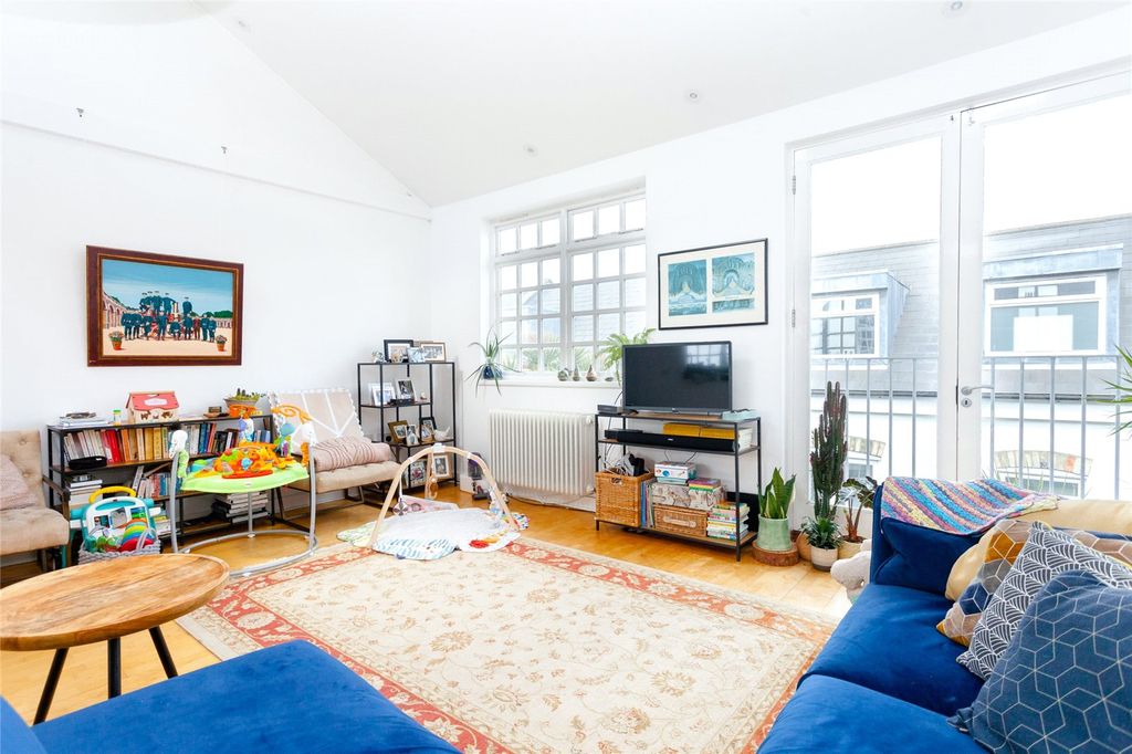 Property photo 1 of 16