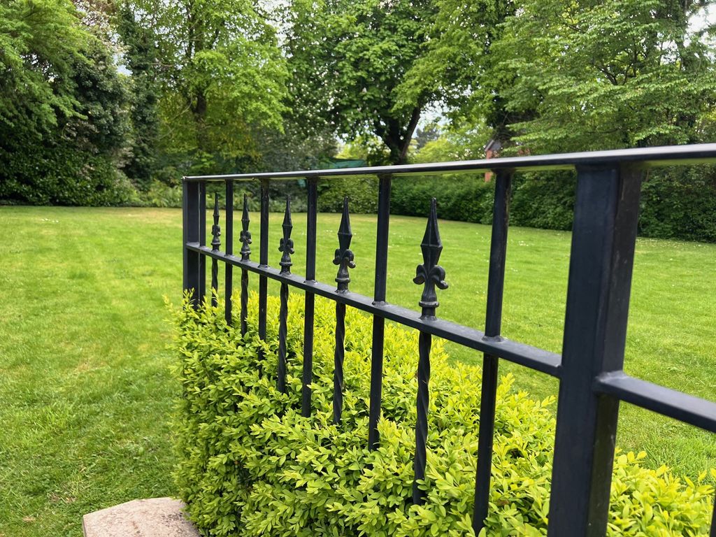 Property photo 3 of 18