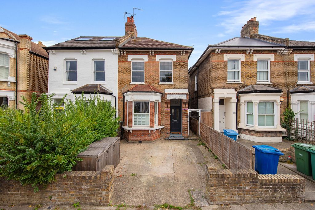 Property photo 1 of 18