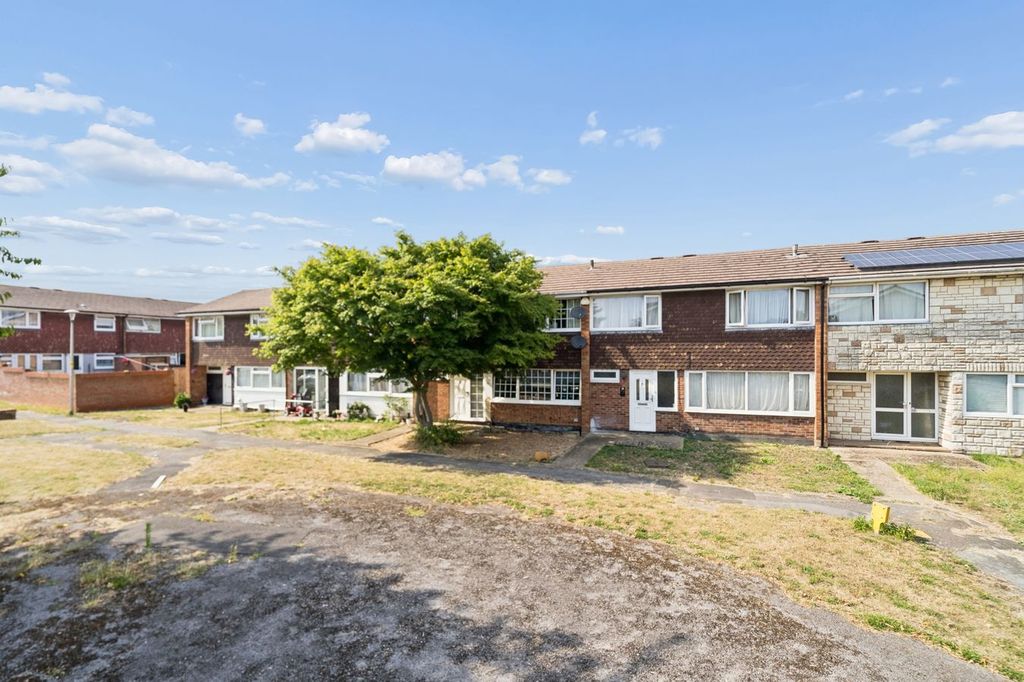 Property photo 1 of 20