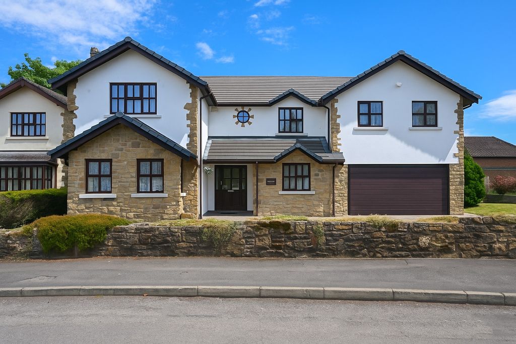 Property photo 2 of 53 4260123