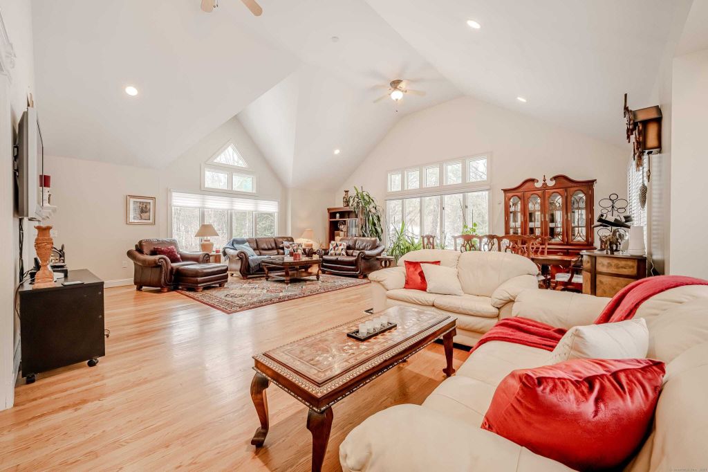 Property photo 2 of 28 <Alttext/>