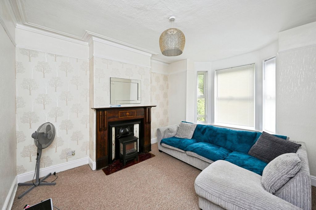 Property photo 2 of 17 Pbox-Img.Jpg