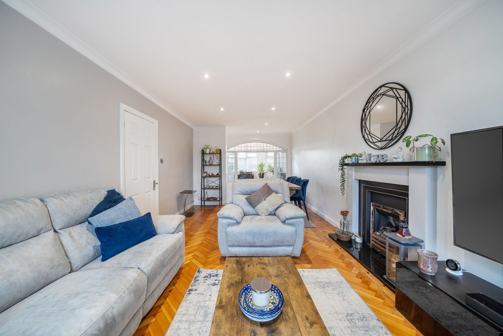 Property photo 2 of 20 1405171-5-697Cb97...