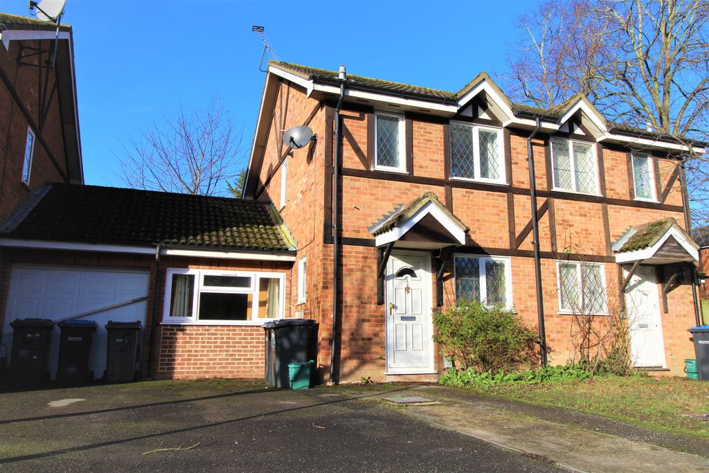 Property photo 1 of 5