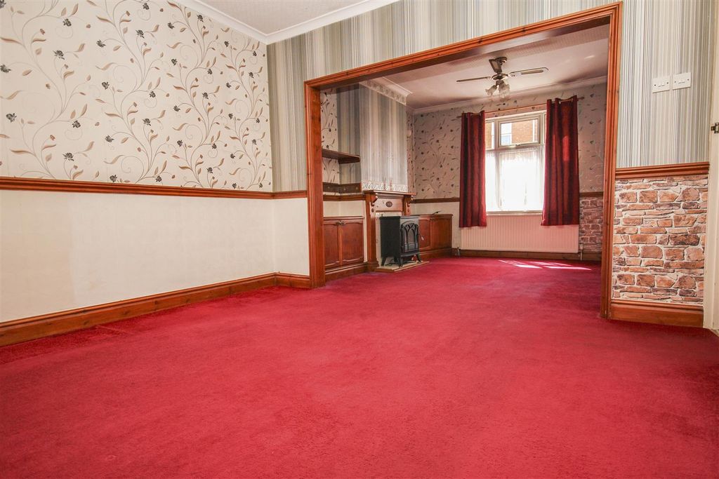 Property photo 2 of 12 Img_8203.Jpg