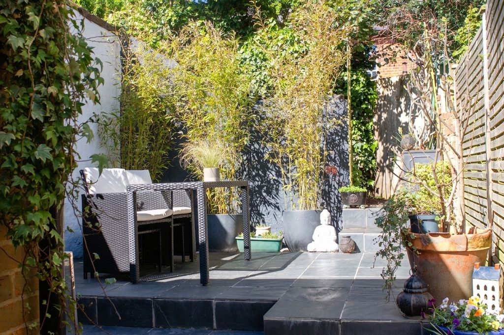 Property photo 3 of 8 3