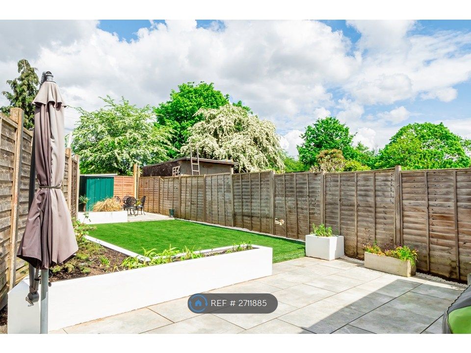 Property photo 2 of 17 Garden