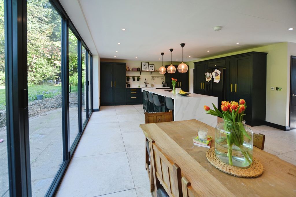 Property photo 2 of 17 Kitchen Diner