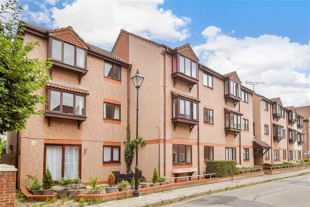 Property photo 1 of 10 Front (Web)