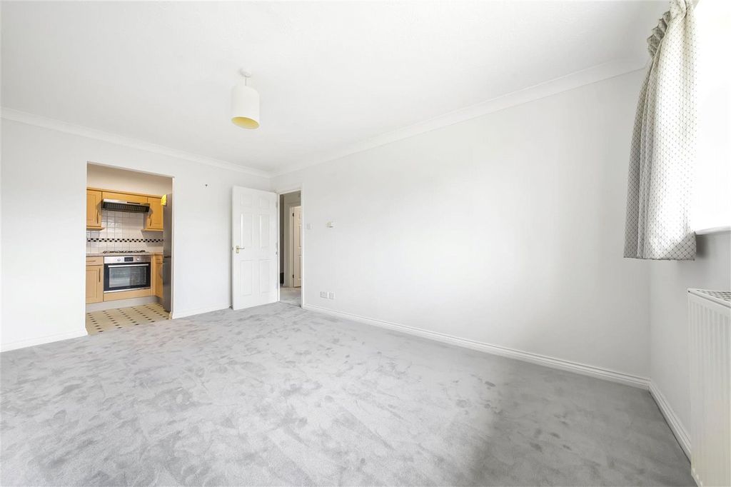 Property photo 3 of 10 Property Photo