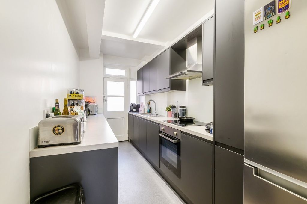 Property photo 2 of 7 856745 (3)