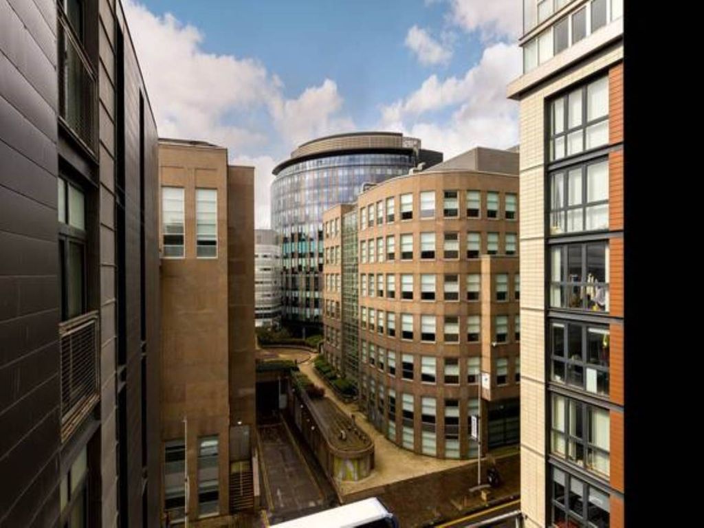 Property photo 2 of 10 F89F5Edc-377d-454B-8B02-B802Eec4A56F