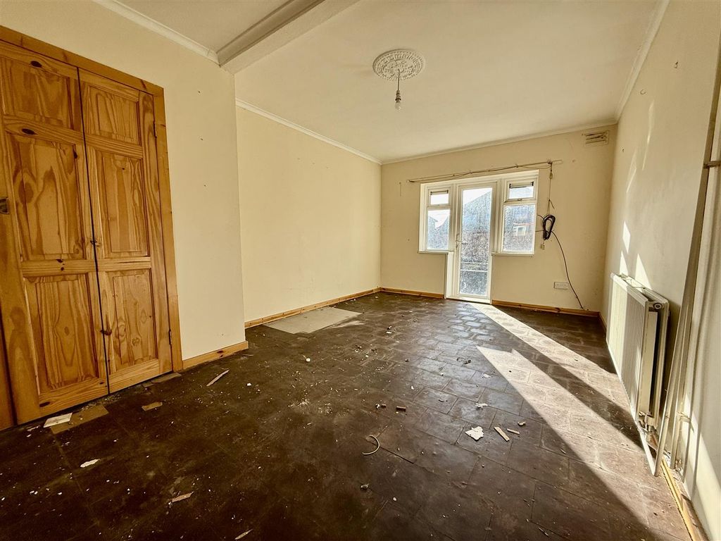 Property photo 2 of 11 Img_5598.Jpeg