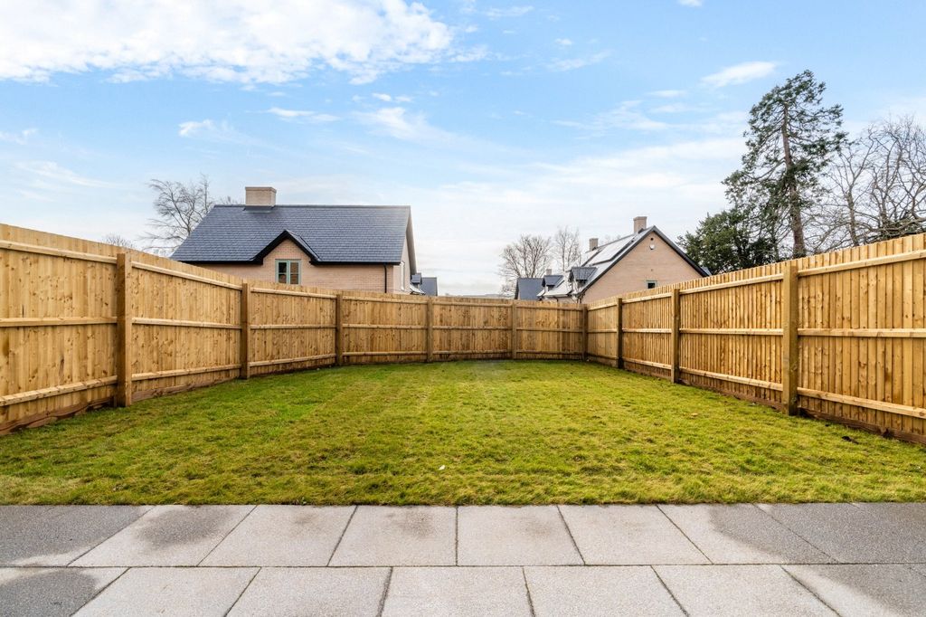 Property photo 3 of 12 Picture No. 27