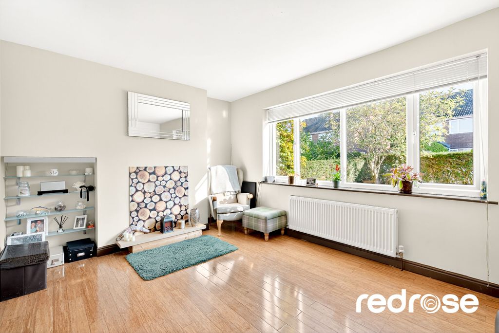 Property photo 3 of 20 Web_36 Briar Ave-20-2500Px