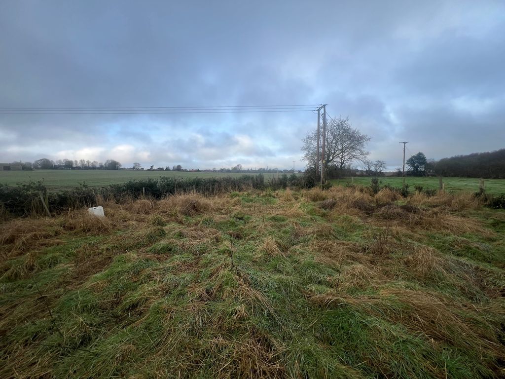 Property photo 2 of 9