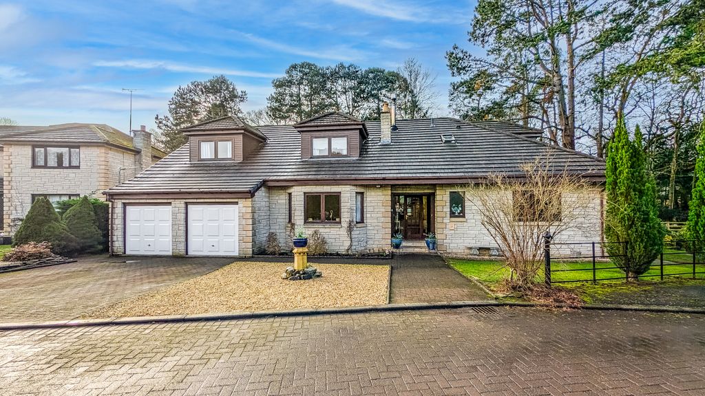 Property photo 2 of 42