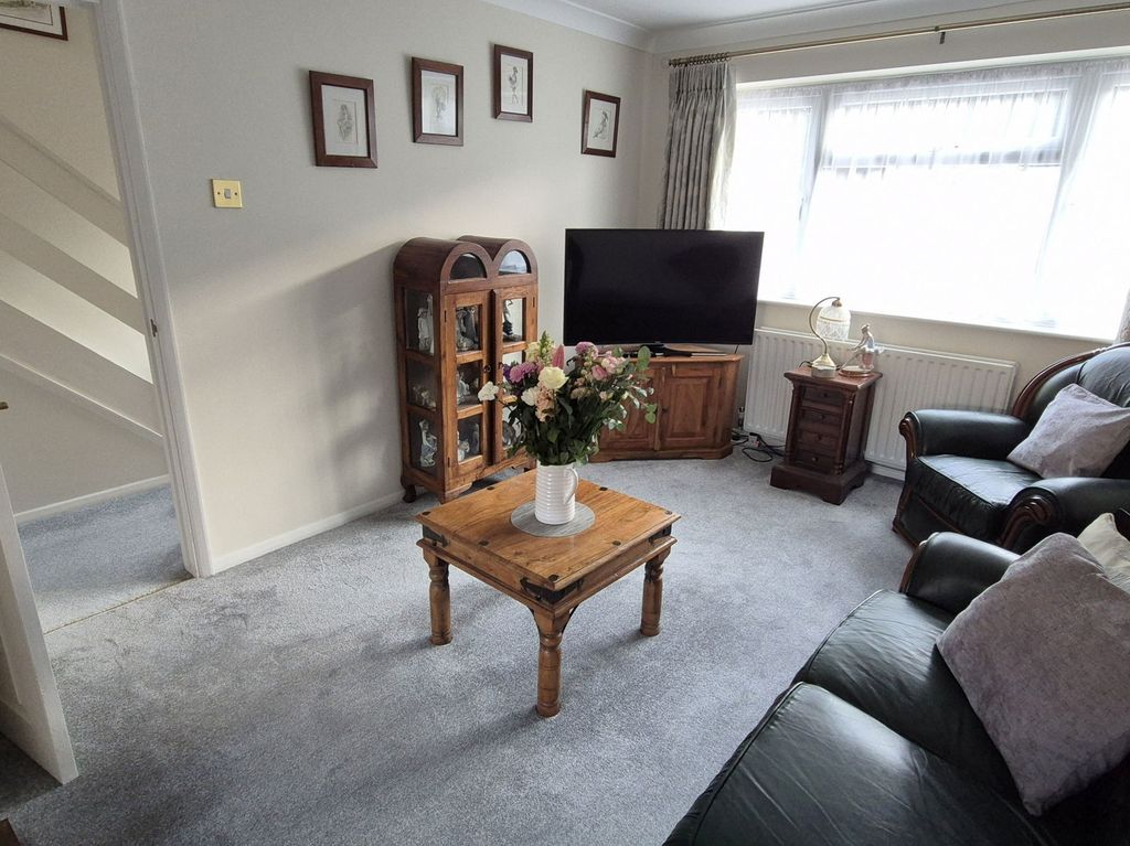 Property photo 3 of 13