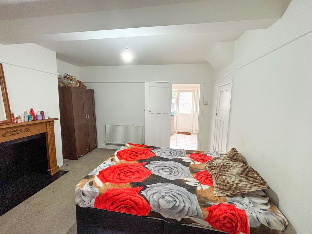 Property photo 3 of 8 Marketcls847595511-11-2025__17-13-13_Img_8648_Edited.Jpg