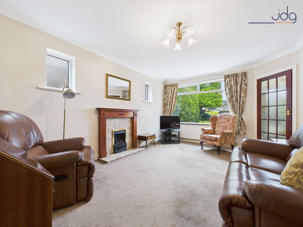 Property photo 3 of 14 Cosy Lounge