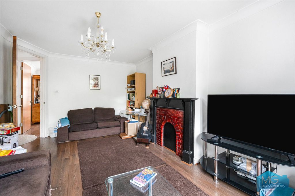 Property photo 3 of 21 Picture No. 23