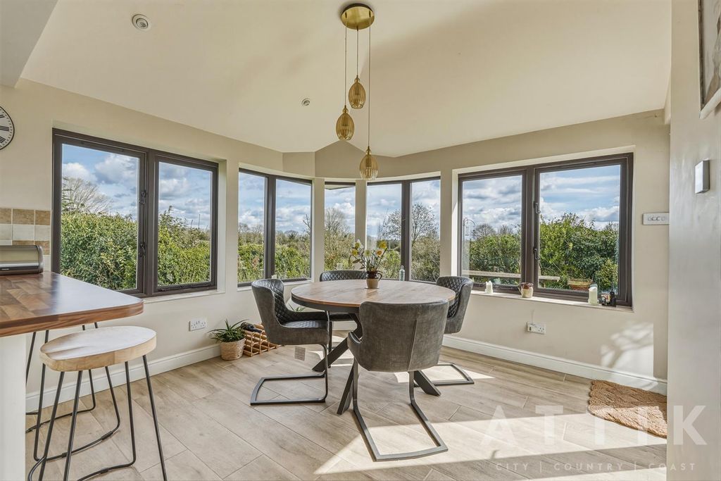 Property photo 2 of 39 2.Jpg