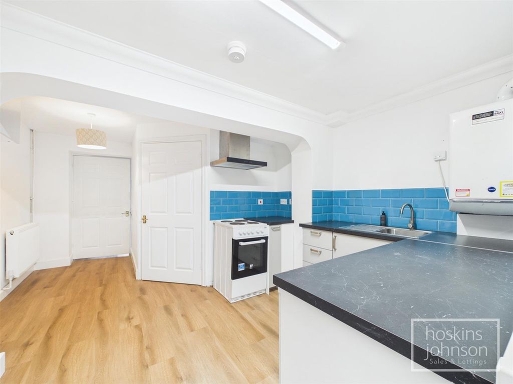 Property photo 3 of 15 Kitchen