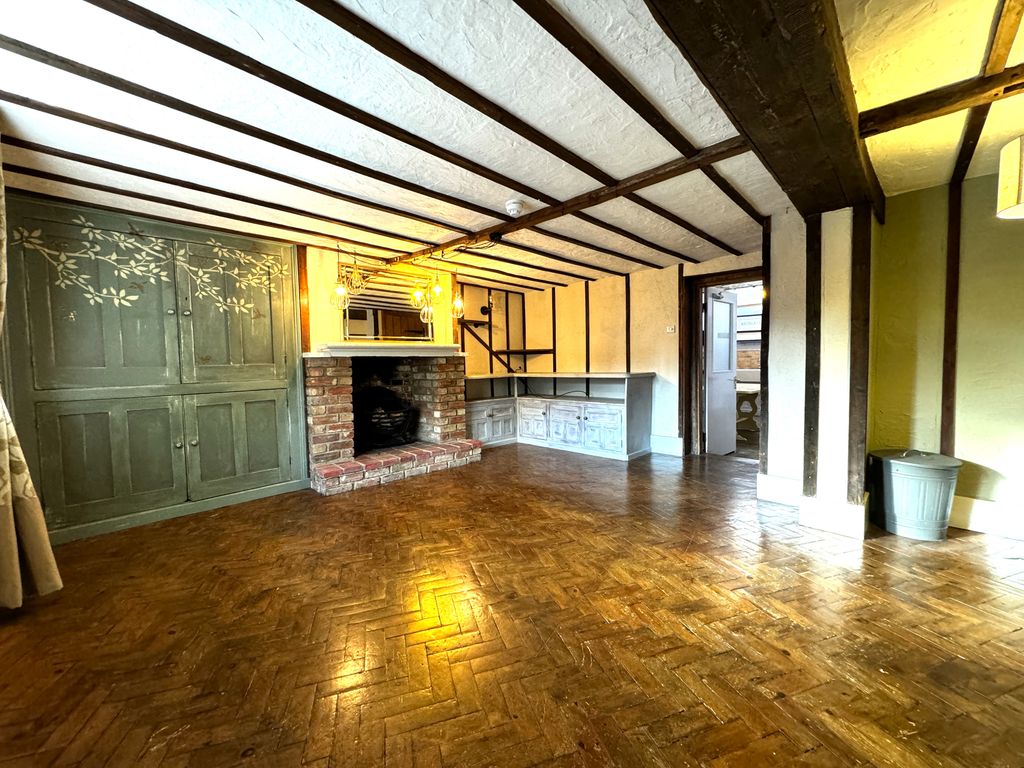 Property photo 2 of 21 Dining Room
