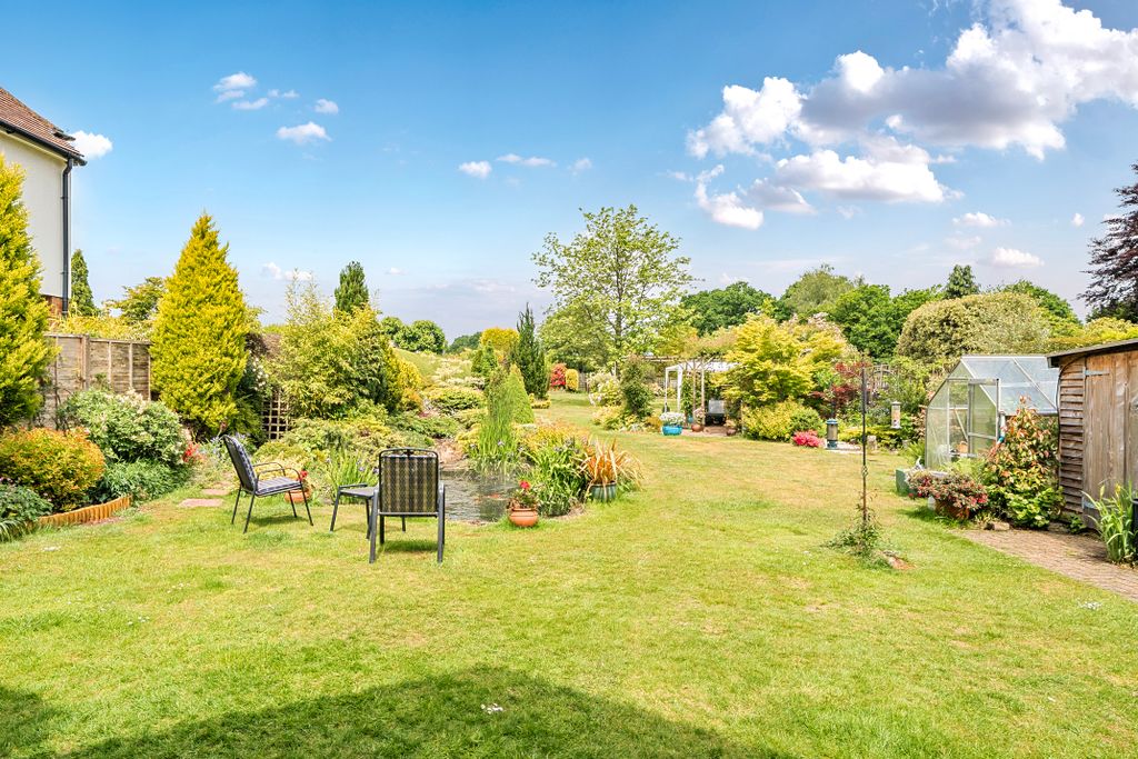 Property photo 2 of 9 2