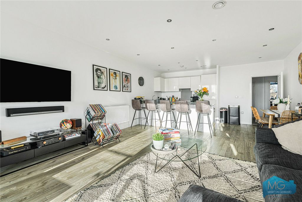 Property photo 2 of 20 Picture No. 06