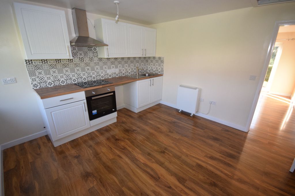 Property photo 2 of 9 1417072
