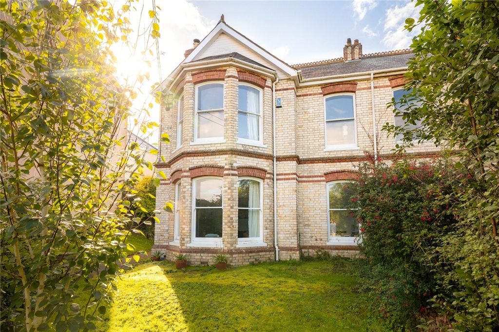 Property photo 1 of 38 Picture No. 74