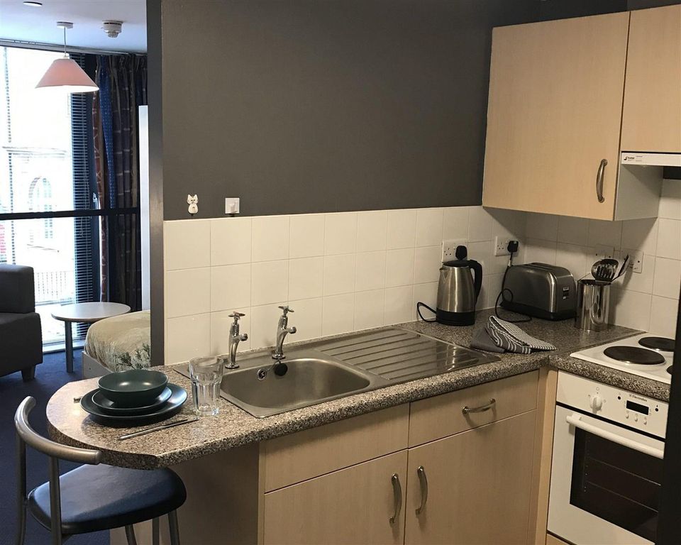 Property photo 2 of 17